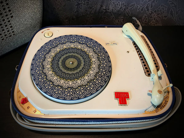 7” Felt Zoetrope Turntable Slipmat “Cogwheel Gold”