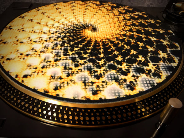 FIRE FRACTAL Zoetrope Felt Turntable Slipmat 12"